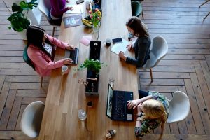 Read more about the article Servicii juridice pentru prelungirea sediului social la Registrul Comerțului